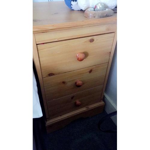 Pine Bedside Units