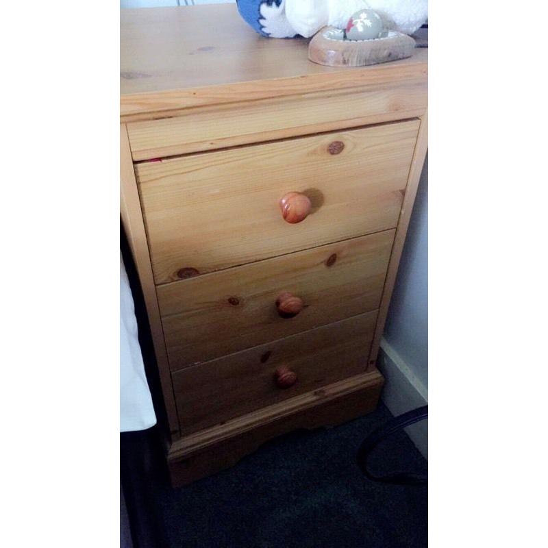 Pine Bedside Units