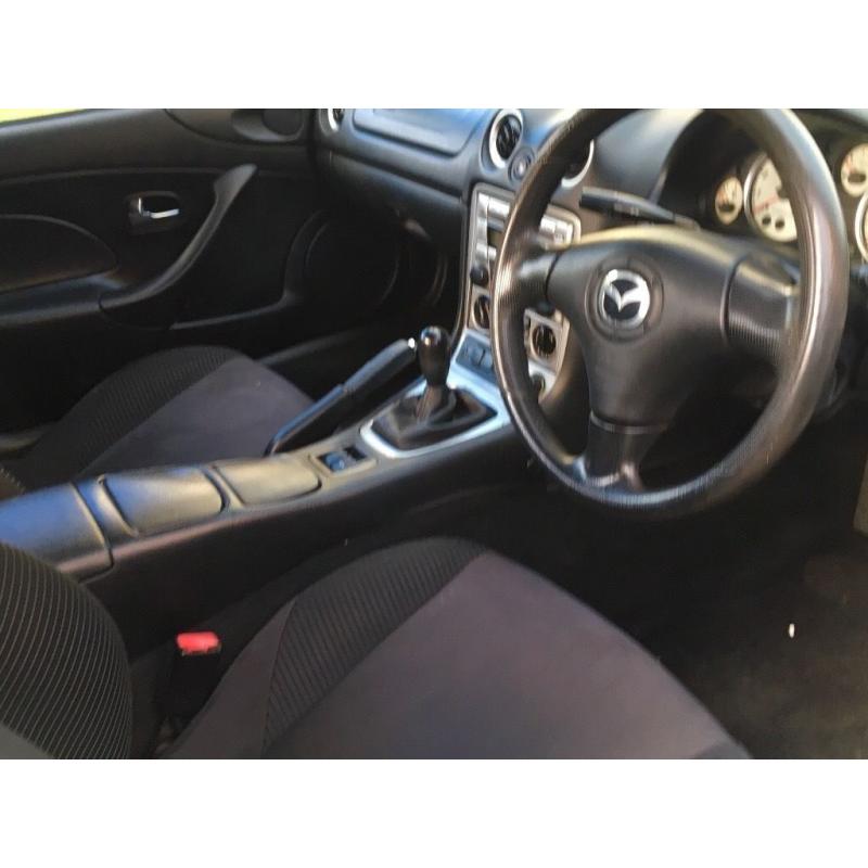 2004 Mazda MX5. Silver, Mint condition c/w hardtop roof. MOT Aug 17. Lady Driver
