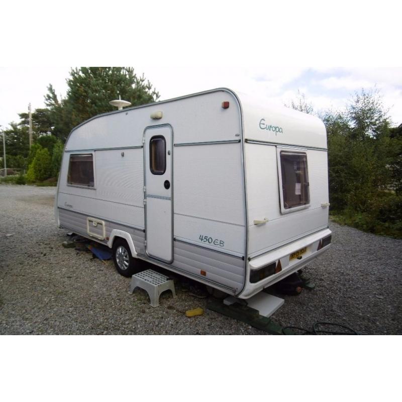 1995 Europa Classic Caravan. Two birth, 19 foot long