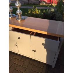 STUNNING OAK SIDEBOARD DRESSER***REDUCED***