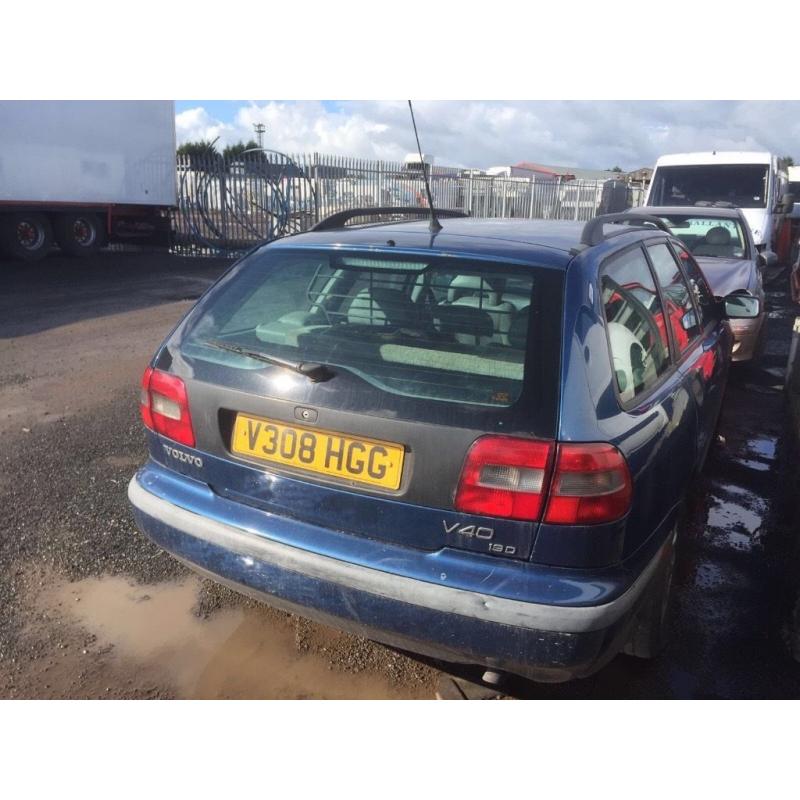 Volvo s40 1.9 dispel spare parts available engine gearbox door bumper bonnet light