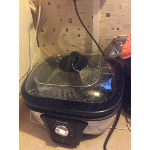 Multi cooker