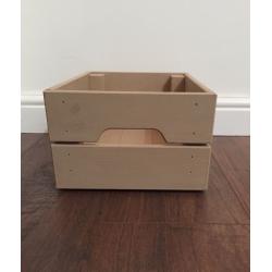 Wooden crate