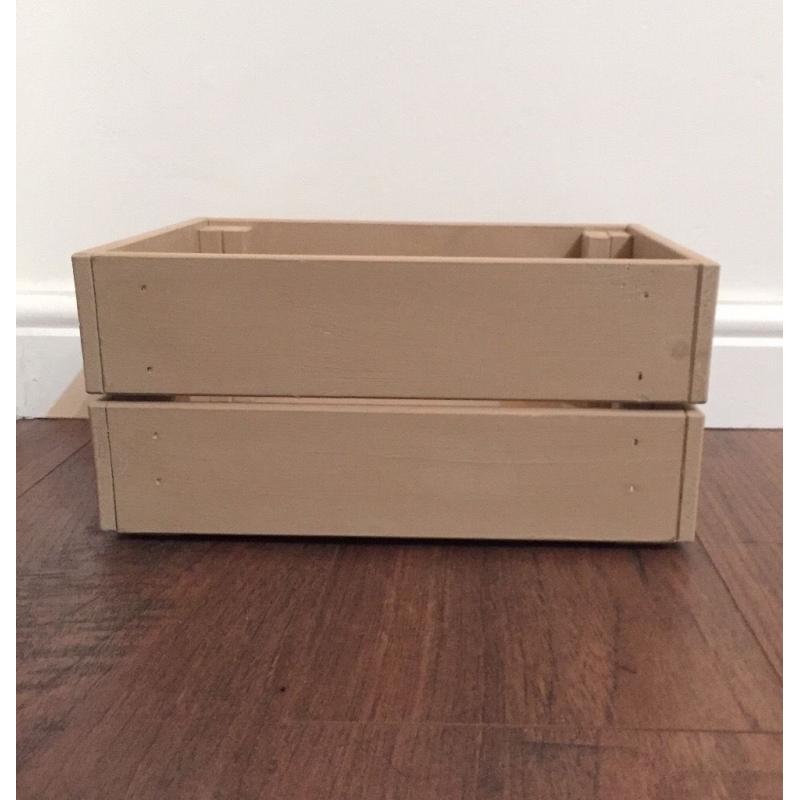 Wooden crate