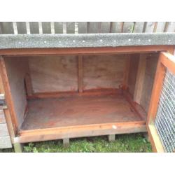 Large rabbit hutch