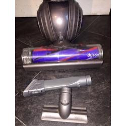 Dyson dc50 full working order and comes with tools