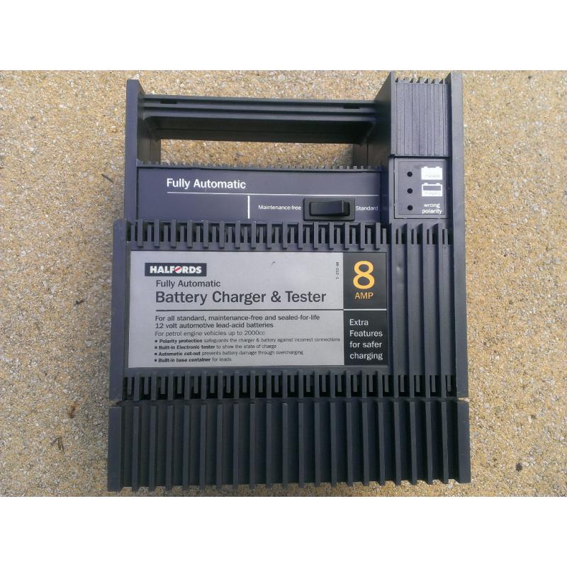 Halfords Battery Charger
