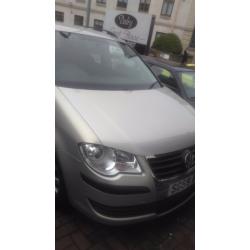 Volskwagon touran
