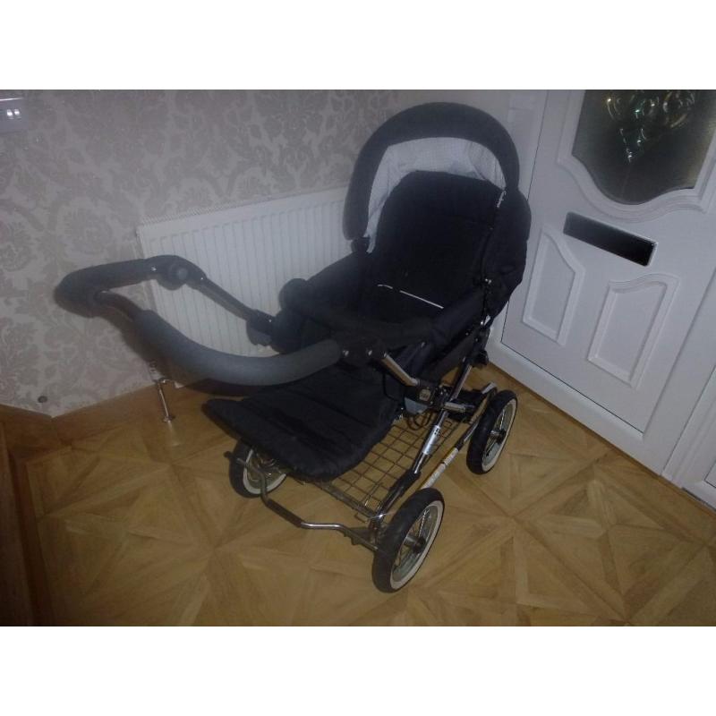 Pram / stroller from new born.