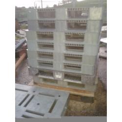 PLASTIC PALLETS FOR SALE
