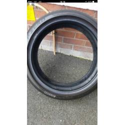 Pirelli 255/35/19 tyre