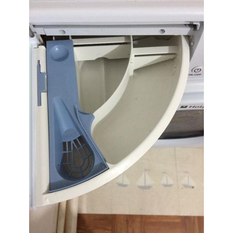 Hotpoint washer dryer Aquarius WDPG 8640