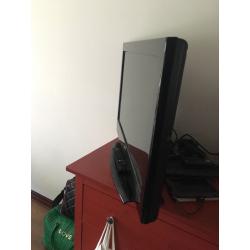 30" JVC black TV