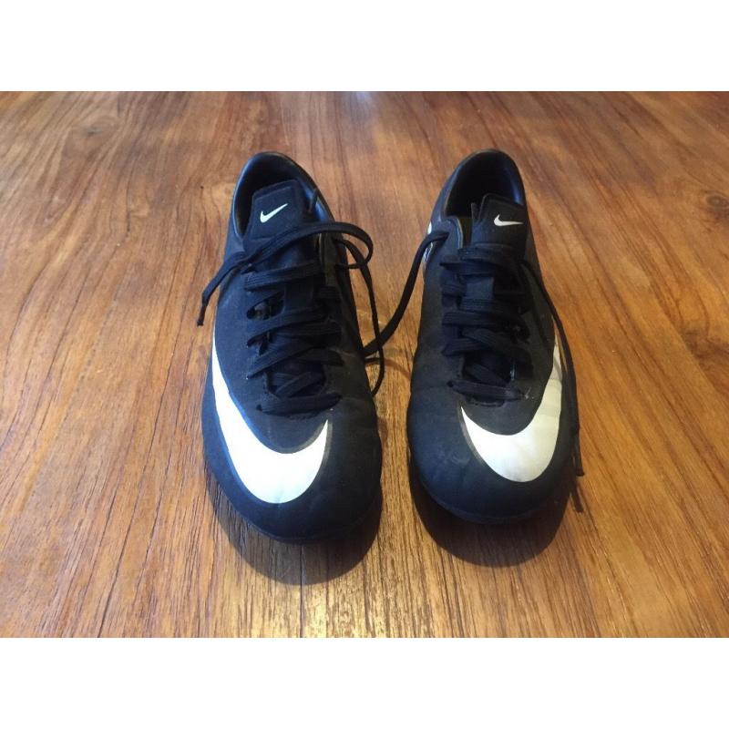 FOOTBALL KIDS NIKE CR7 SIZE 13