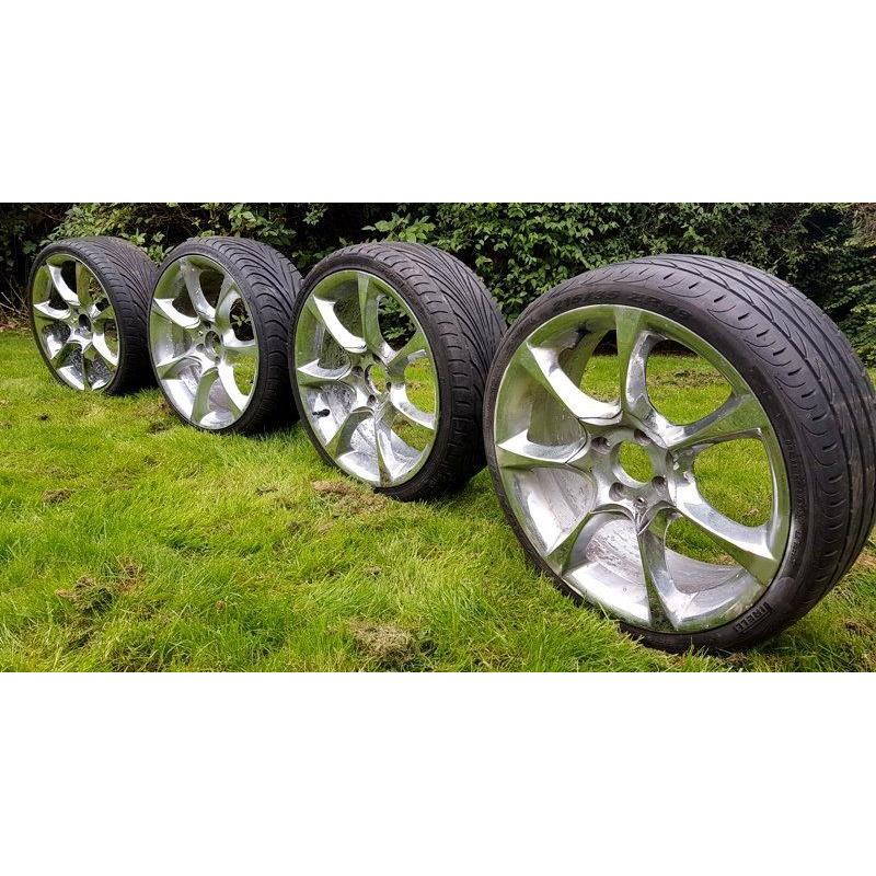 18" CHROME ALLOY WHEELS WITH TYRES - CITROEN - FORD - PEOGEOT - PCD 4x108 ALLOYS - 135 POUNDS ONO