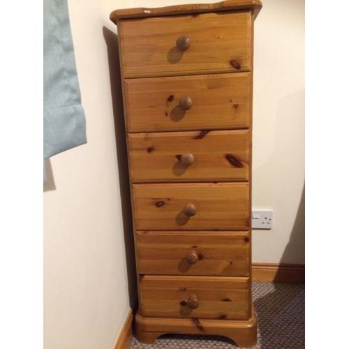 2 Bedroom chest of drawers