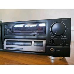 Aiwa AD-F460 cassette deck