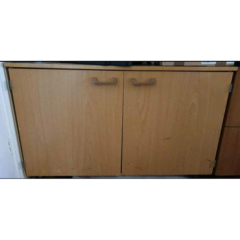 Mobile storage cupboard with 2 x doors, shelves and trays