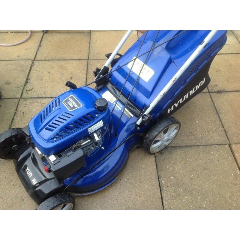 Hyundai petrol lawnmower