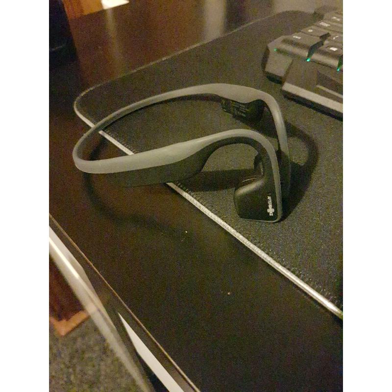 Aftershokz Bluetooth earphones
