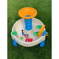 Little Tikes Spiralin? Seas Table