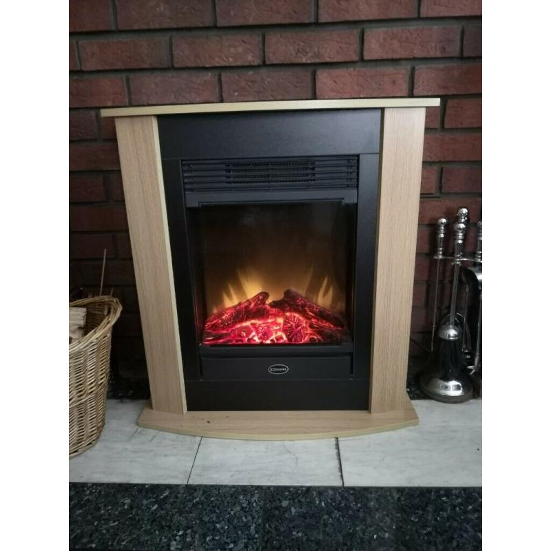 ELECTRIC DIMPLEX Figaro Opti flame fire with wooden surround