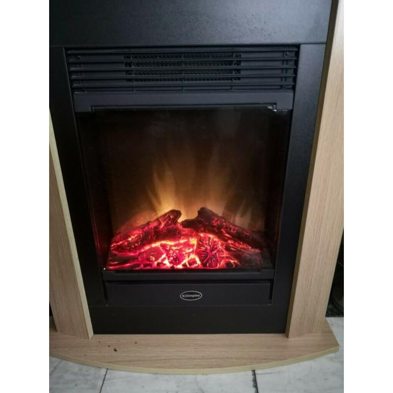 ELECTRIC DIMPLEX Figaro Opti flame fire with wooden surround