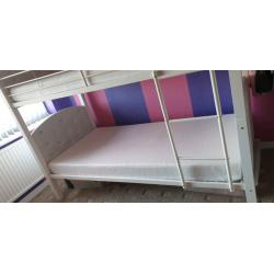 Bunk Beds splits into 2 single beds