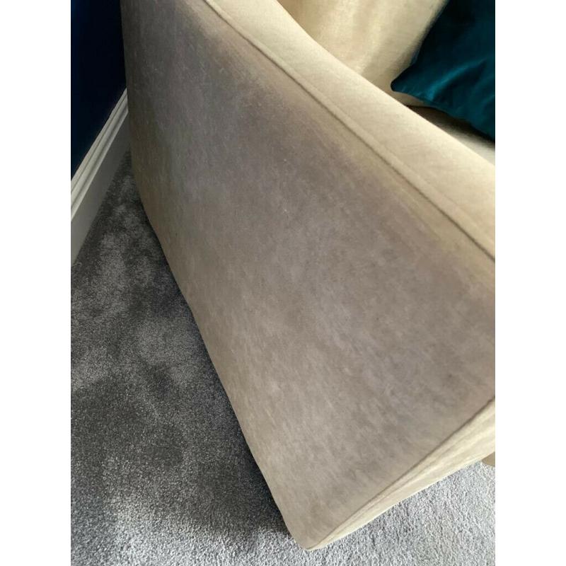 Arm chair