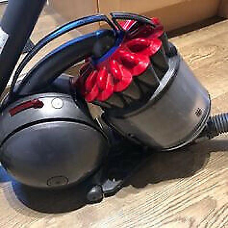 DYSON ANIMAL HOOVER