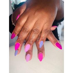Nail & cluster lashes technician