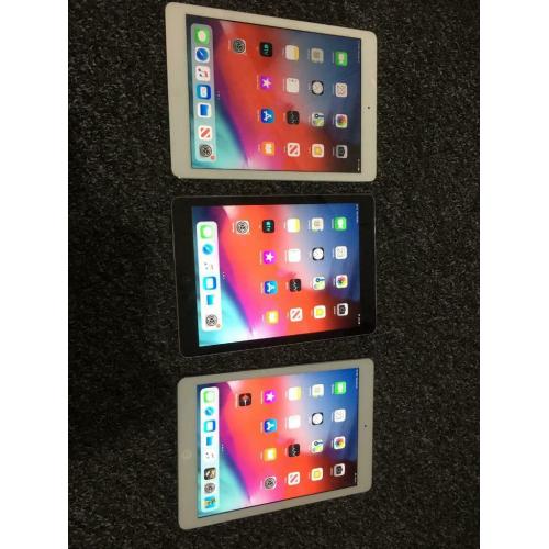 iPad Air 1st Generation 16GB WiFi (UNLOCKED) - Excellent Condition