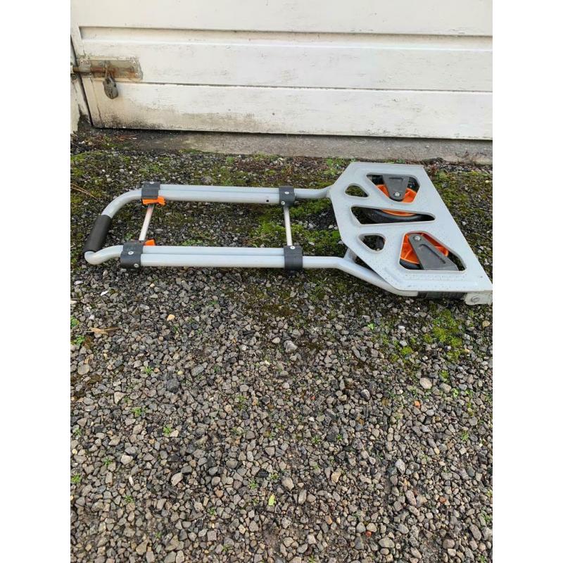 Foldable sack trolley