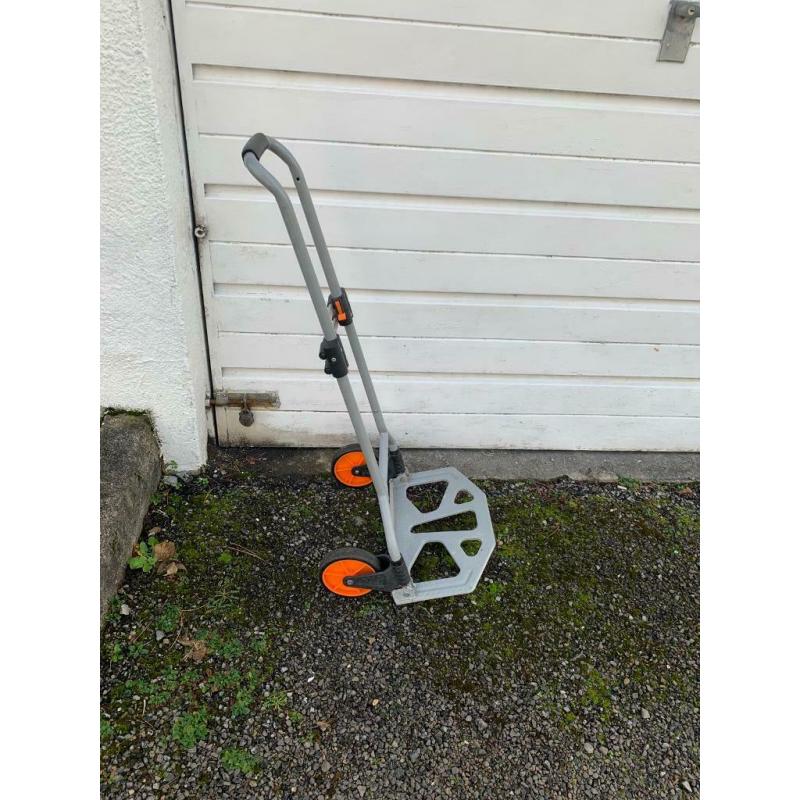 Foldable sack trolley