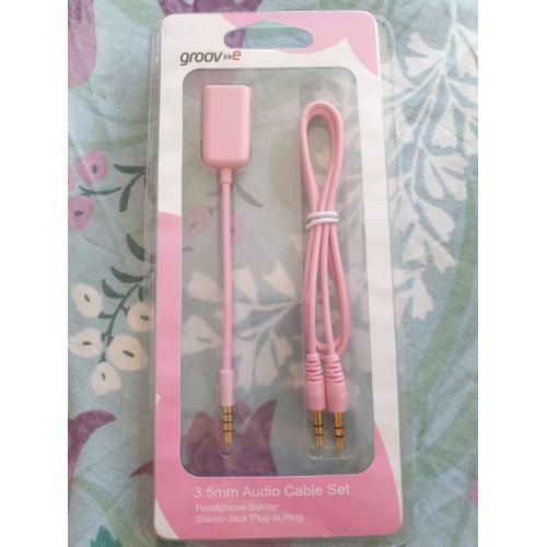 New 3.5mm audio cable set inc earphones and slitter