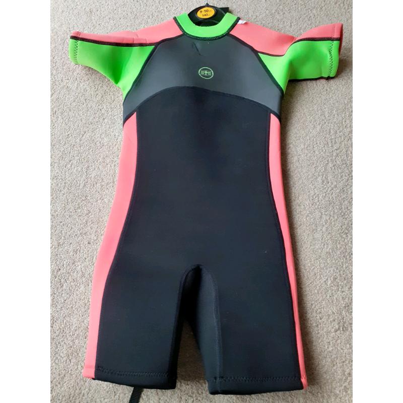 TWF 9-10 year short wetsuit