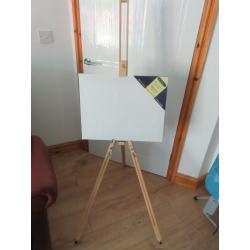 ADJUSTABLE TRIPOD EASEL from CHILD to ADULT + storage carry bag & 2 new canvasses