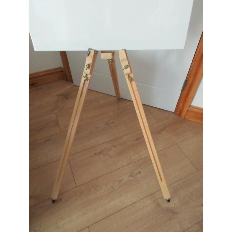 ADJUSTABLE TRIPOD EASEL from CHILD to ADULT + storage carry bag & 2 new canvasses