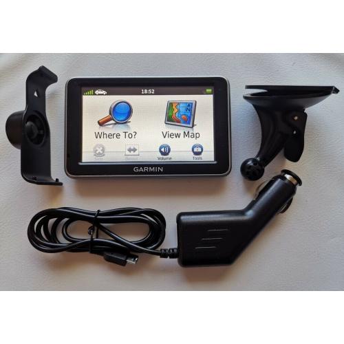 GARMIN n?vi 2300 Latest UK, AUSTRALIA, MIDDLE EAST NORTH AFRICA Maps GPS Sat Nav(no offers, please!)