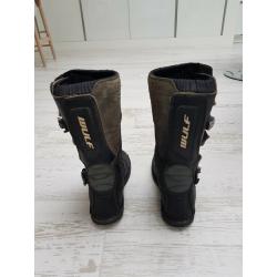Motocross boots - Size 4 for Youth