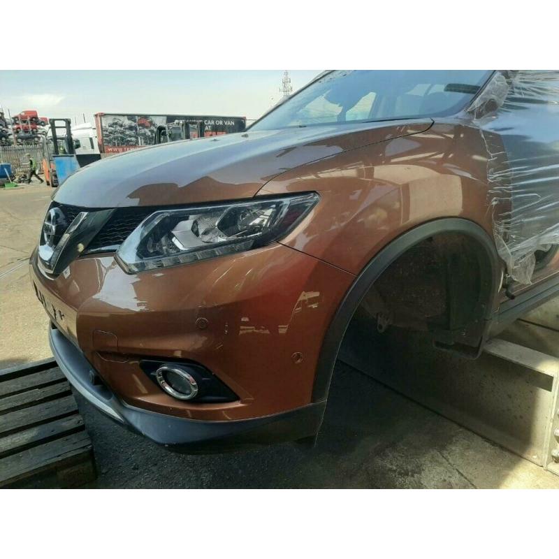 Front end assembly UK right hand drive Nissan X-trail T32 2017 Pre facelift 2014 - 2017 bumper.