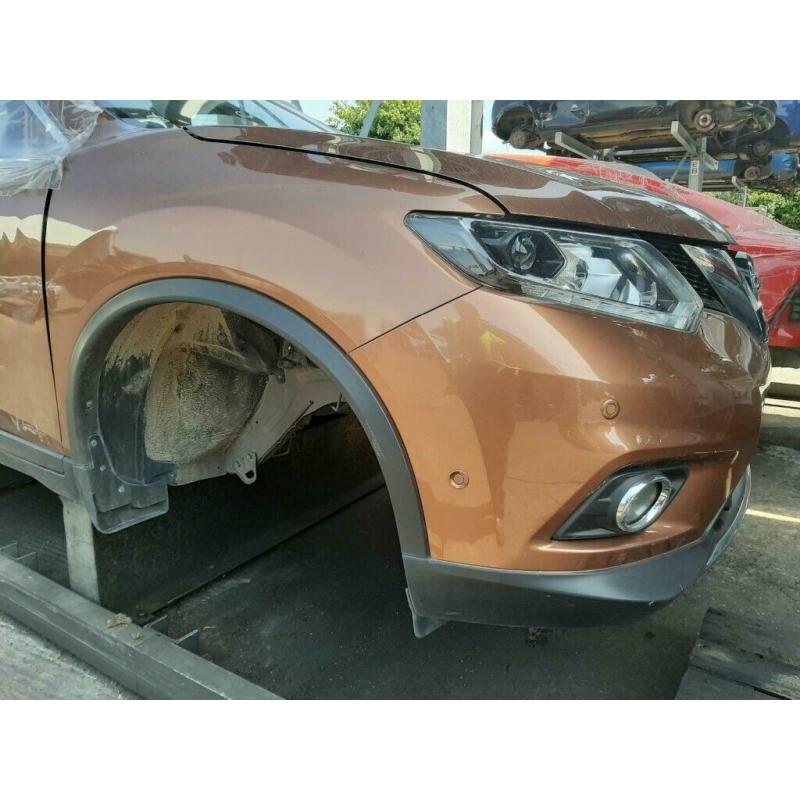 Front end assembly UK right hand drive Nissan X-trail T32 2017 Pre facelift 2014 - 2017 bumper.