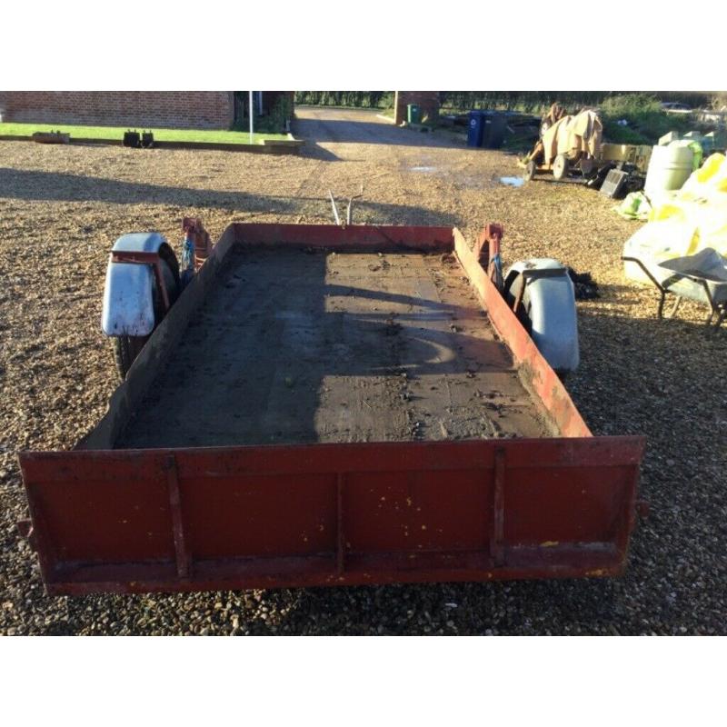 Lolode hydraulic plant trailer