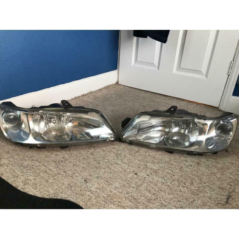 Peugeot 306 headlights