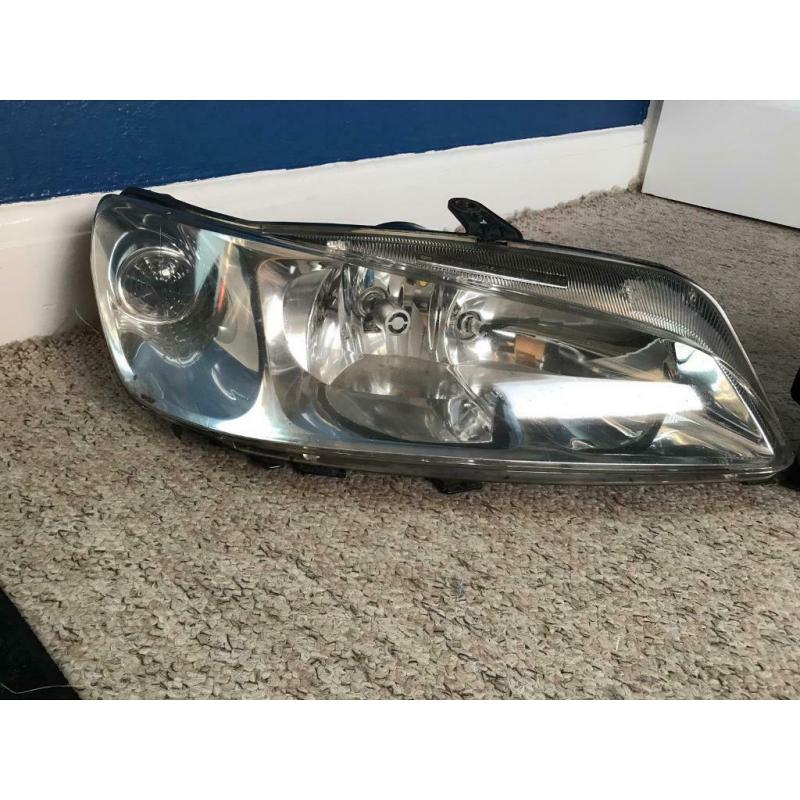 Peugeot 306 headlights