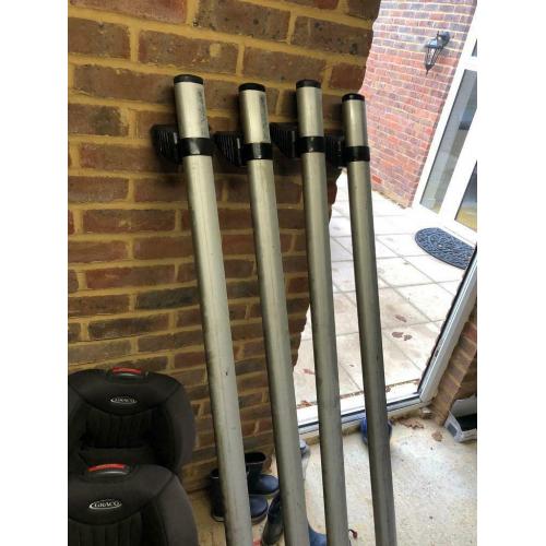 Rhino roof bars. Renault Trafic