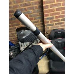 Rhino roof bars. Renault Trafic