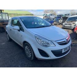 Vauxhall Corsa D facelift 2011 1.3 cdti white BREAKING FOR PARTS