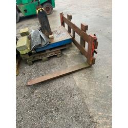 6FT wide forklift carriage